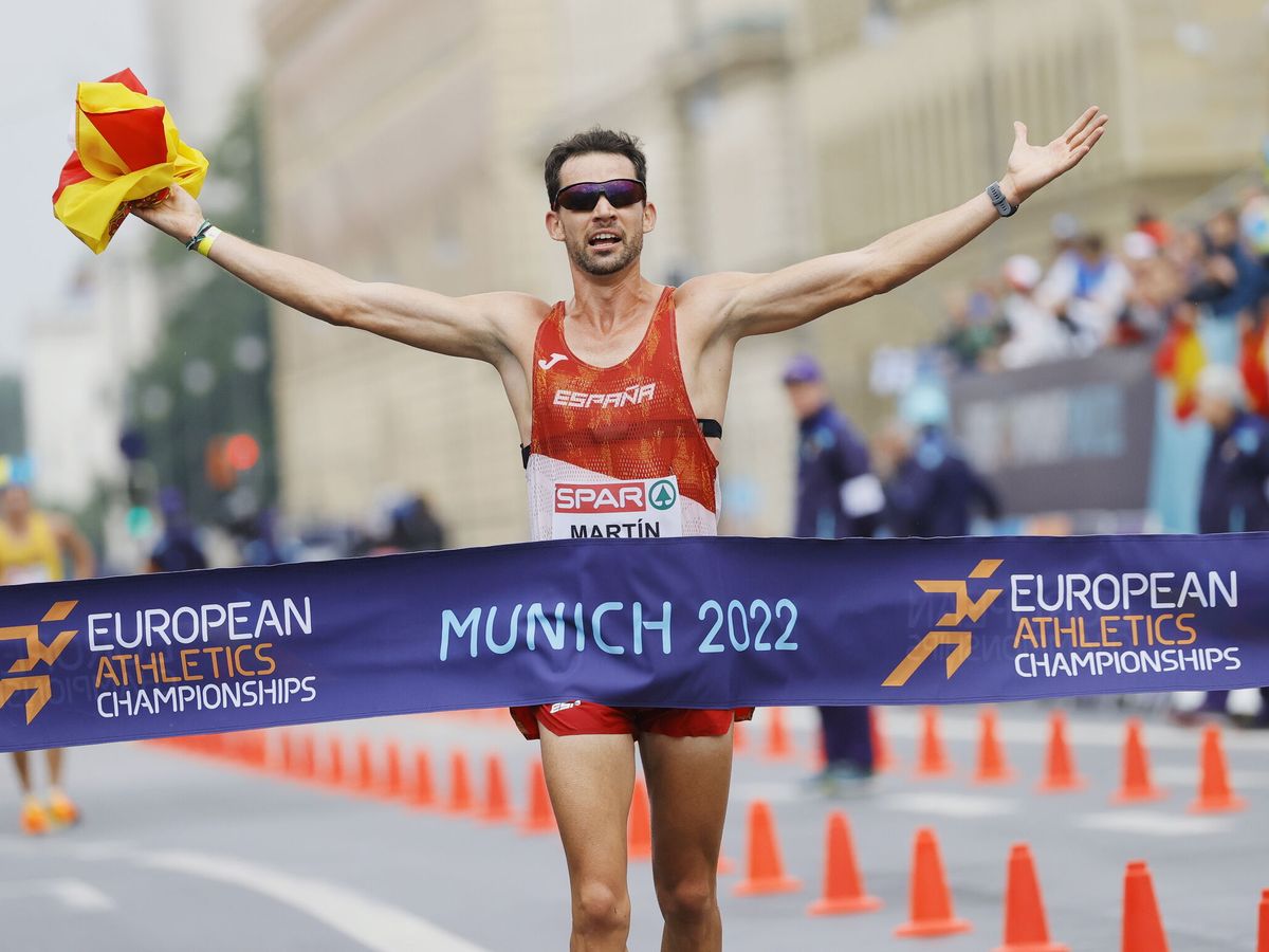 Foto: Álvaro Martín, campeón del 20 km marcha del europeo. (EFE/Ronald Wittek)