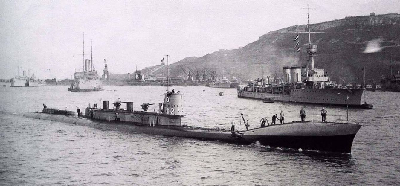 Submarino británico HMS de la clase K. 