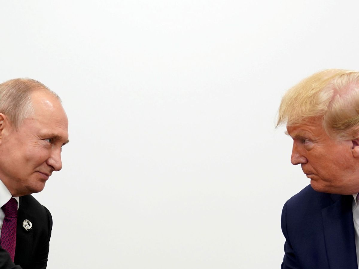 Foto: Putin y Trump en un encuentro del G20 en Osaka, Japón, en 2019. (Reuters)