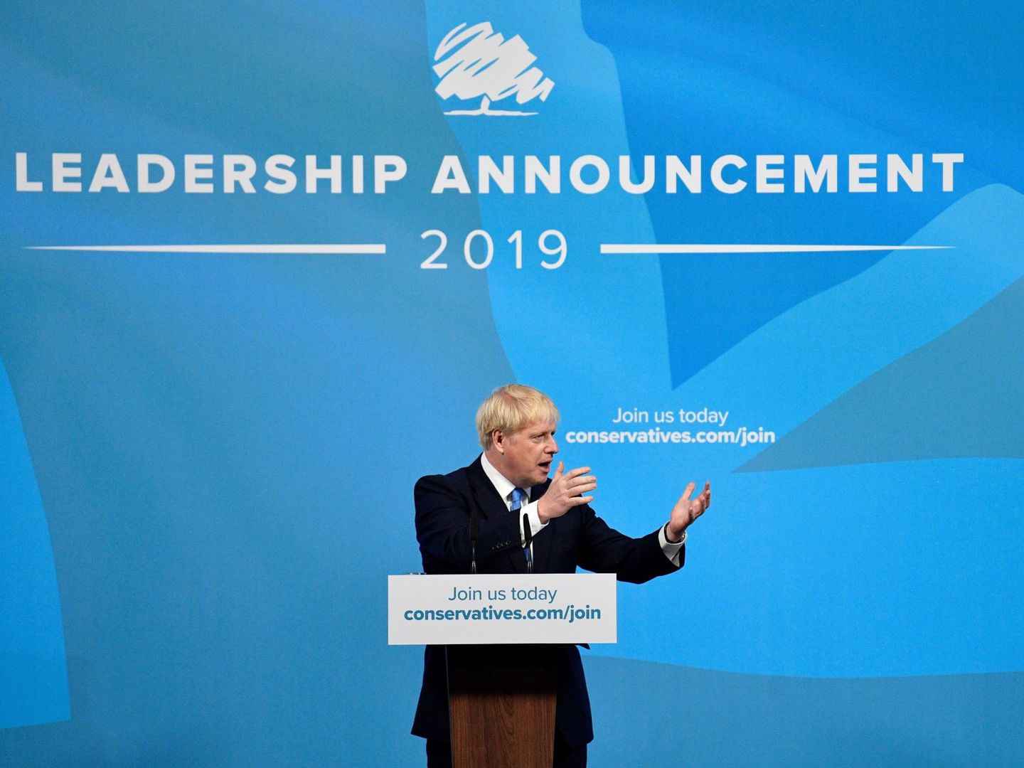 Johnson tras ser elegido líder de los Conservadores. (Reuters)