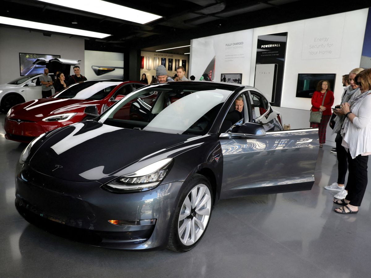 Foto: Tesla Model 3. (Reuters/Lucy Nicholson)