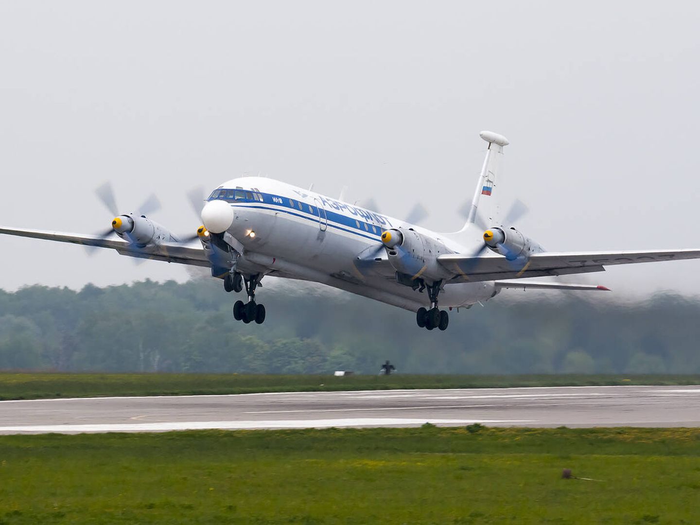 Despegue de un IL-22M en 2016. (Dmitry Terekhov)
