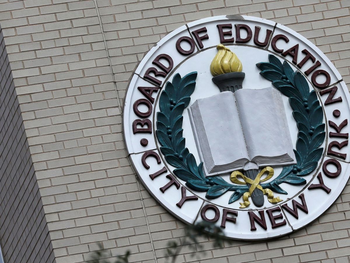 Foto: Símbolo de la Junta de Educación de Nueva York. (EFE)