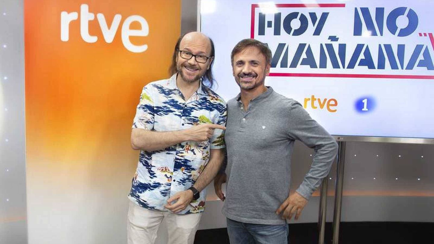 Santiago Segura y José Mota, presentando 'Hoy no, mañana'. (TVE)