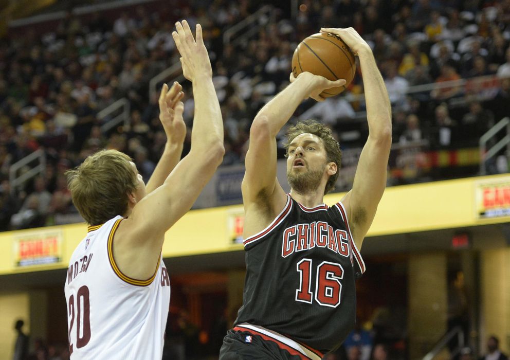 Foto: Gasol acabó con 10 puntos y 19 rebotes en la derrota de los Bulls (Reuters)