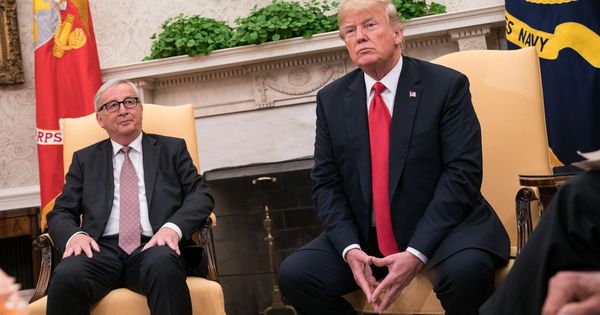 Foto: Jean-Cñaude Juncker y Donadl Trump, ayer miércoles en Washington. (Foto: EFE)