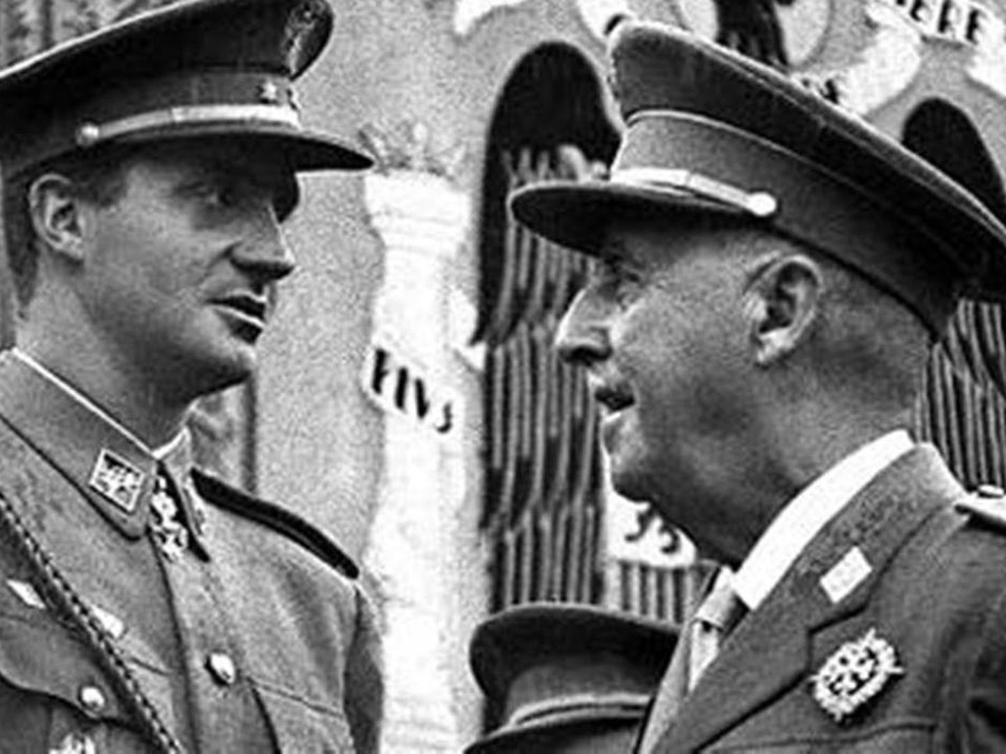 El Rey don Juan Carlos junto al general Franco (EFE)