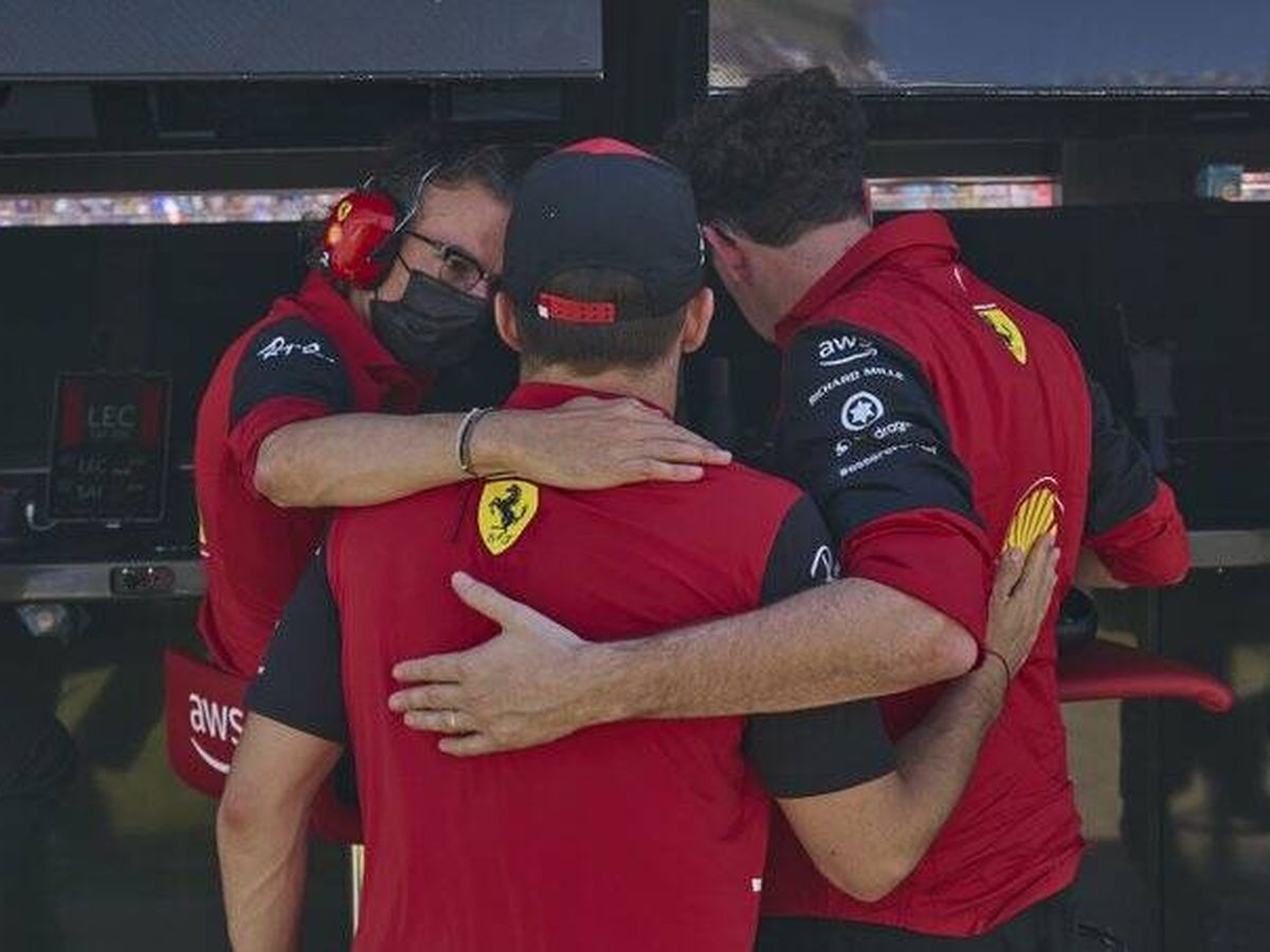 Foto: Ferrari se volcó para arropar a Leclerc tras su error (Scuderia Ferrari)