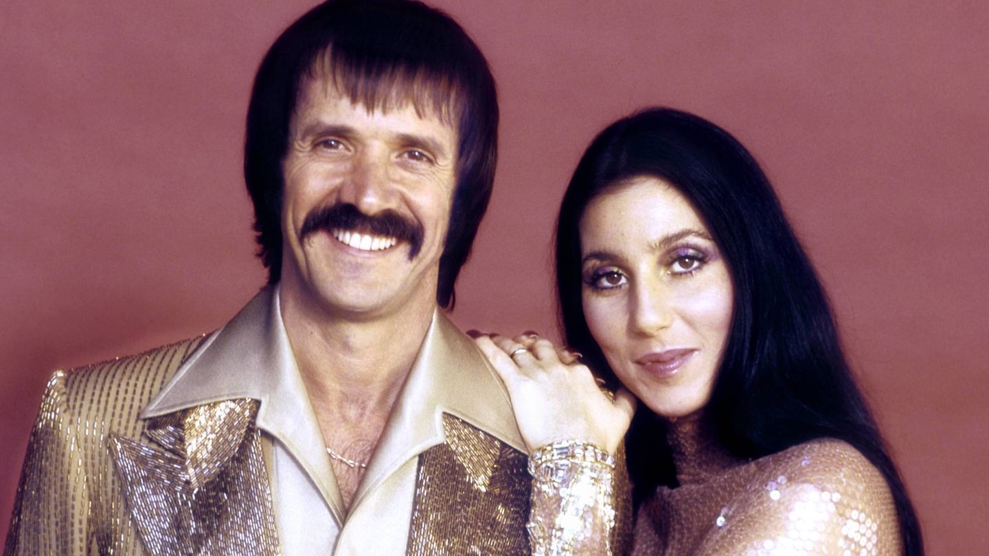 Sonny Bono y Cher, en 1971. (CP)