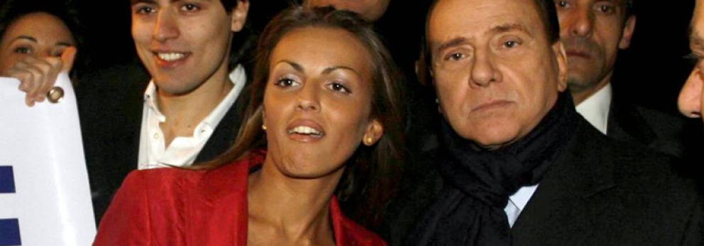 Foto: Silvio Berlusconi anuncia boda con una mujer 49 años menor que él