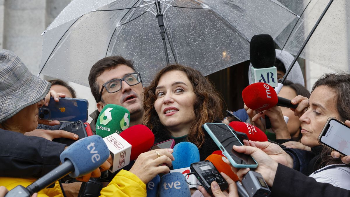 Ayuso acusa a Sánchez de utilizar medios públicos para avivar la crisis sanitaria en Madrid