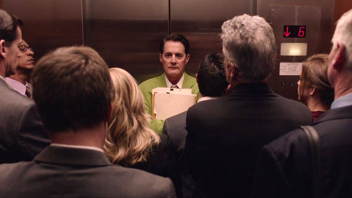 La nueva 'Twin Peaks' es una bofetada en la cara del espectador (y el trabajador) moderno