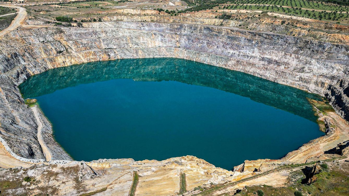 Imagen actual de la mina de Azanlcóllar (EFE/José Manuel Vidal)