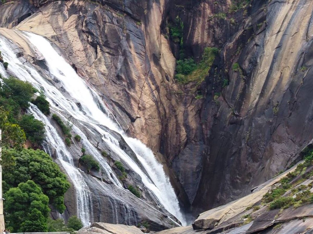 Foto: La cascada de Ézaro es una de las siete maravillas naturales de Galicia. (Instagram/@turismodegalicia)