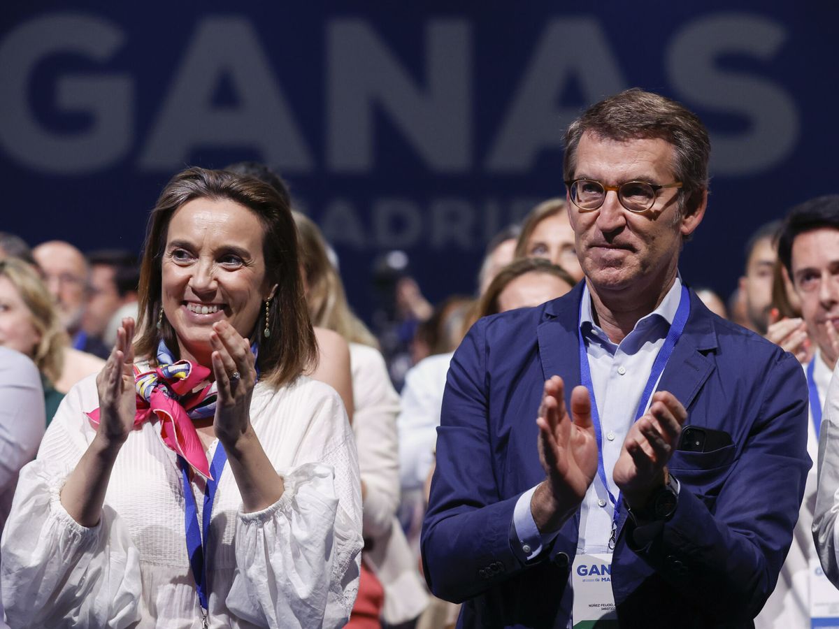 Foto: Gamarra y Feijóo, ayer en el congreso del PP de Madrid. (EFE/Juan Carlos Hidalgo)