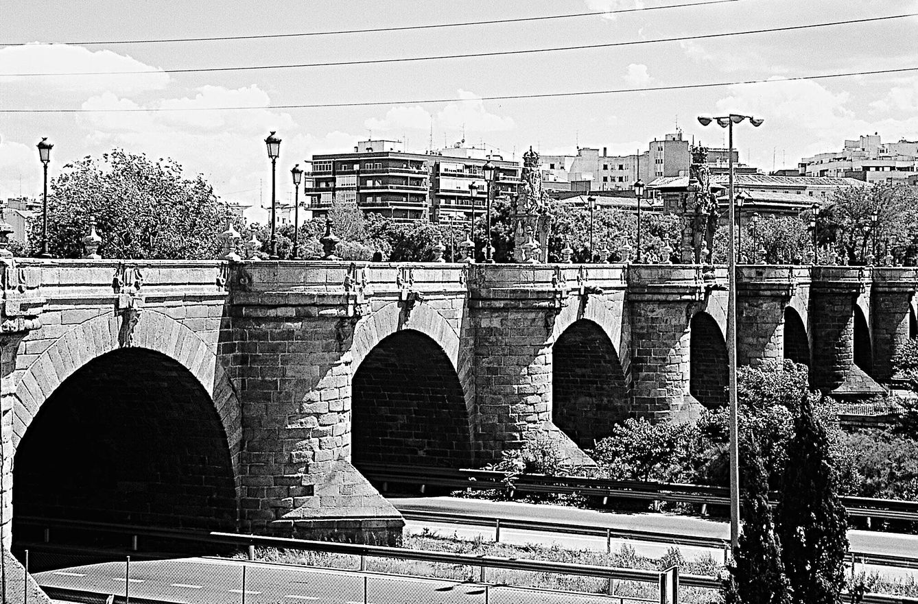 El Puente de Toledo, conocido en tiempos como Puente Toledana. (COAM)