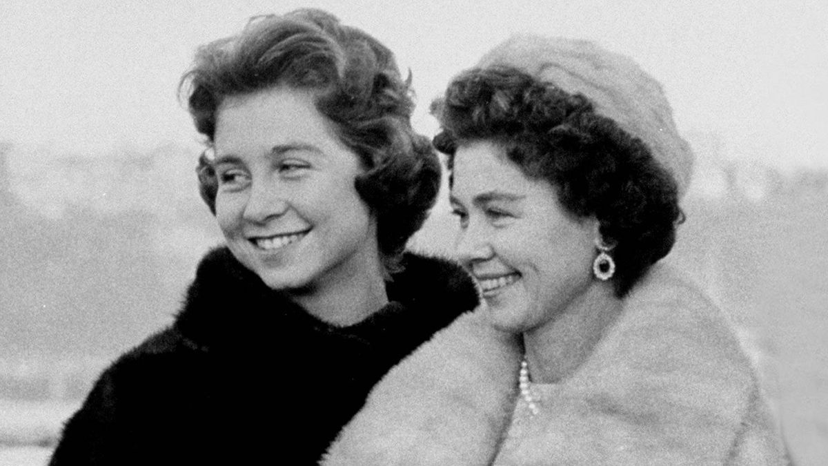 El legado de quilates de la reina Federica a Sofía: una tiara, un broche de flor de lis...