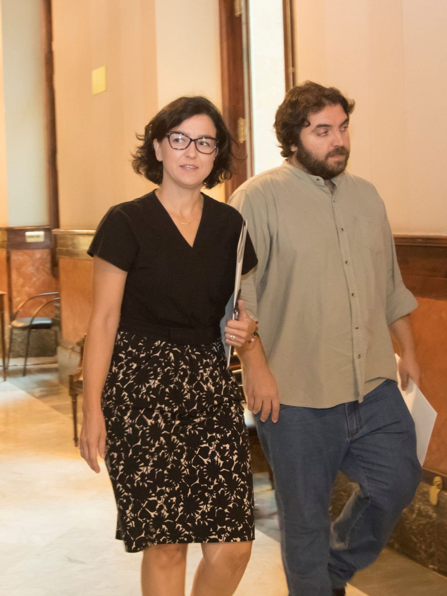 Los socialistas Eva Granados y Ferran Pedret, en septiembre de este año. Ellos son casi seguros para el 21-D. (EFE)