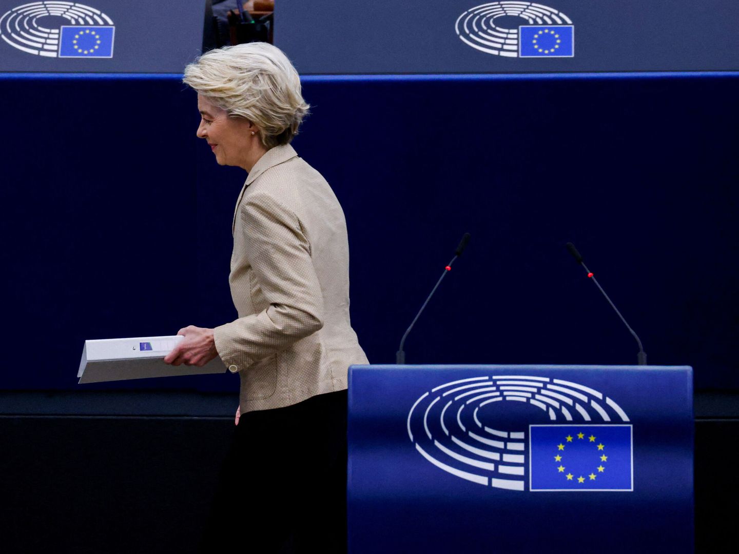 Ursula Von der Leyen al concluir un discurso en la Comisión Europea. (Reuters)