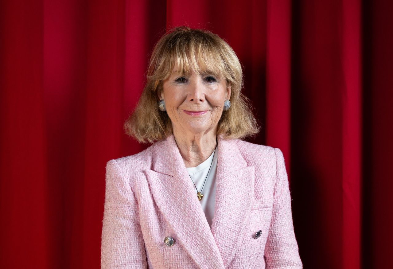 Esperanza Aguirre en el set de 'Zodiac', el podcast de Vanitatis. (Foto: Sergio Beleña)