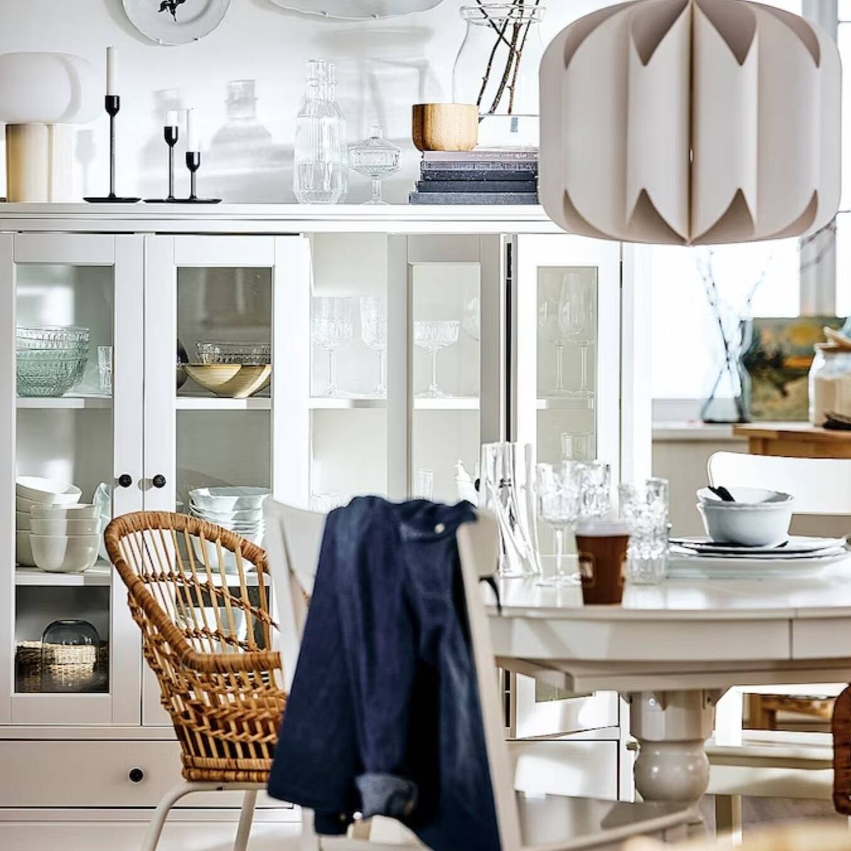 mesas extensibles de Ikea para los salones de casas pequeñas