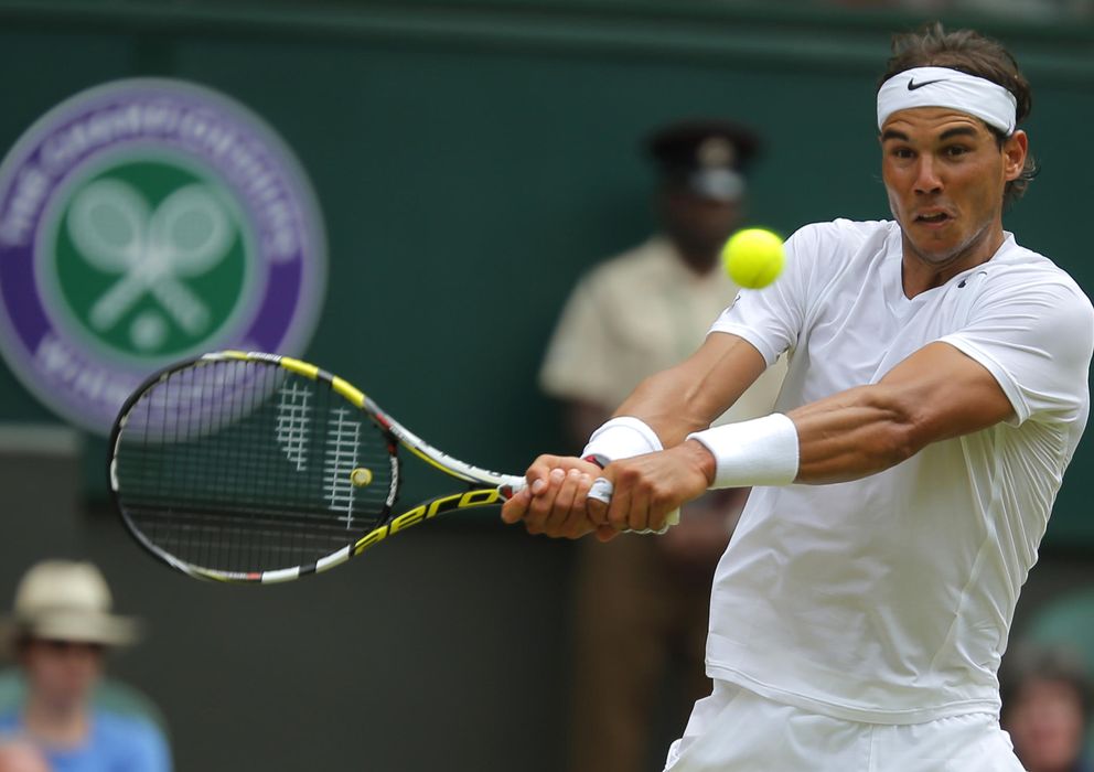 Foto: Nadal puede llegar a octavos de Wimbledon por primera vez desde 2011 (AP).