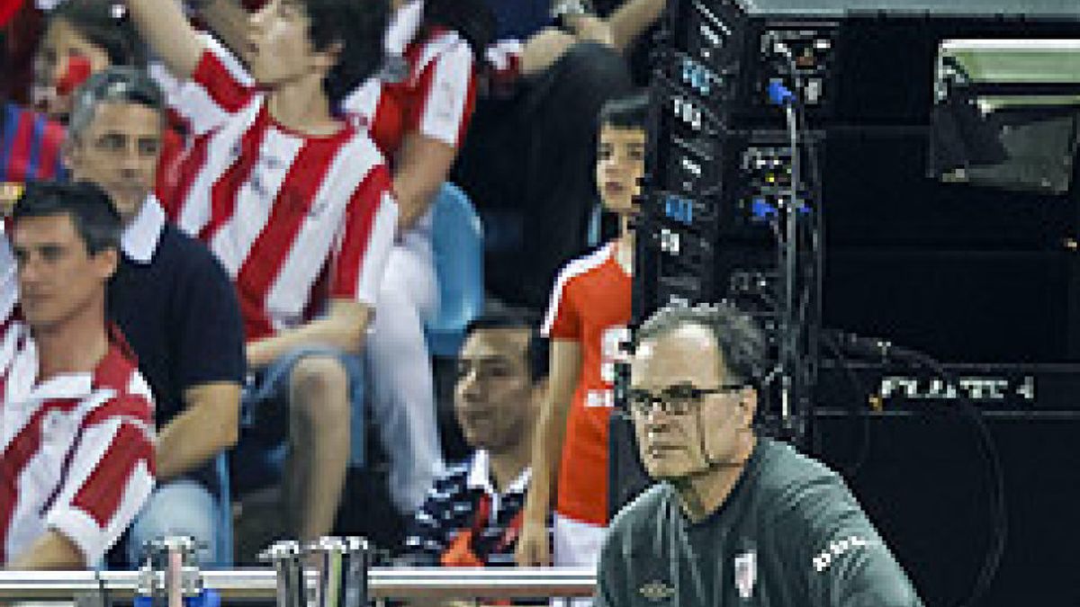 La directiva del Athletic dejó entrever en el palco del Calderón cierto desencanto con Bielsa
