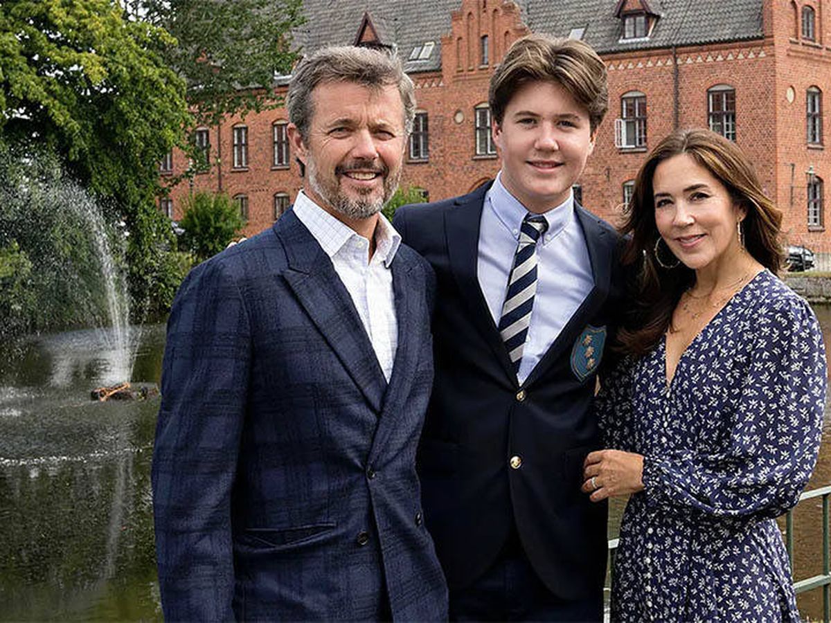 Foto: Christian, con sus padres en Herlufsholm. (Kongehuset)