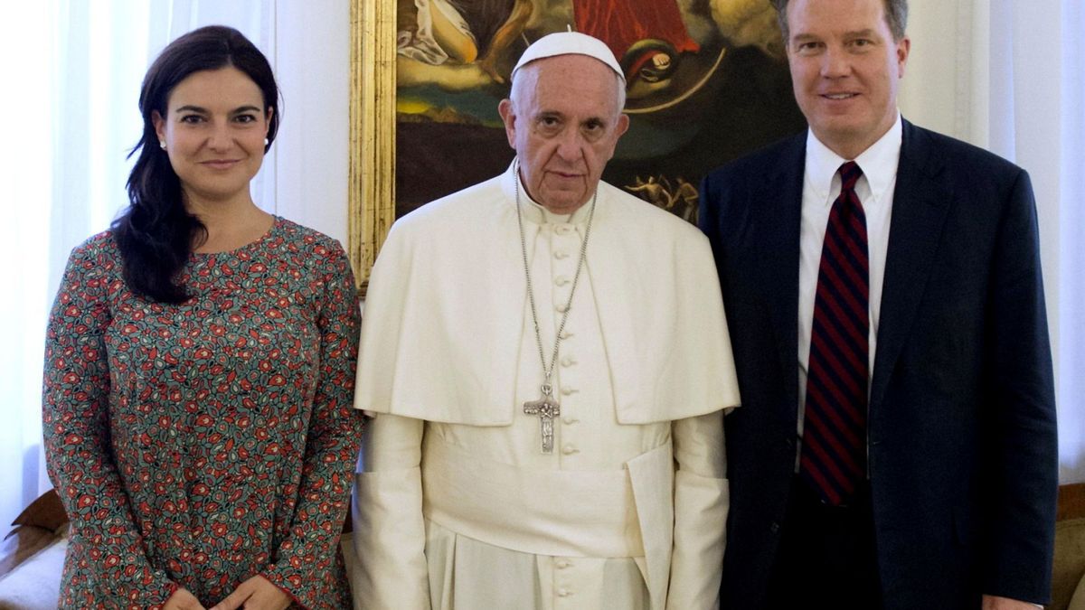 Más dimisiones en el Vaticano: la guerra abierta alrededor del papa Francisco