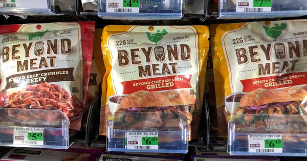 Foto: Productos de Beyond Meat en un supermercado de California, EEUU. (Reuters)