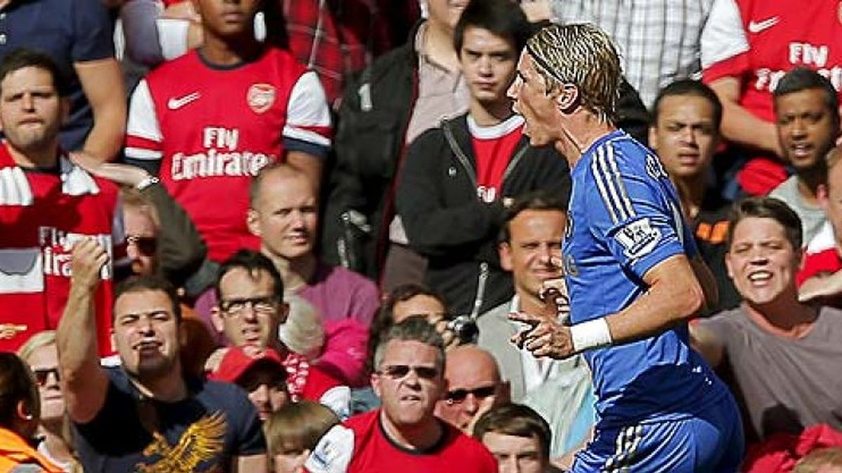 Torres y Mata tumban al Arsenal y mantienen al Chelsea en la cumbre