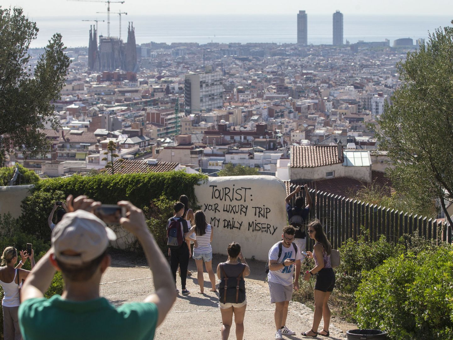 La proliferación de Airbnb ha desencadenado varios episodios de turismofobia en Barcelona. (EFE)