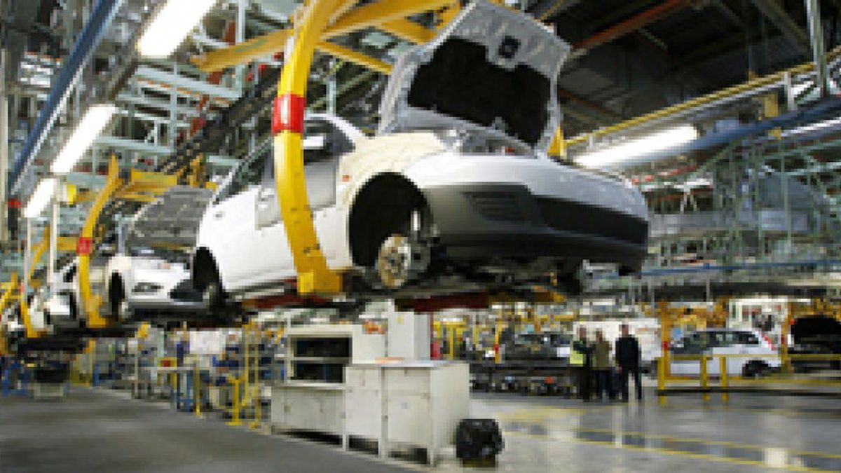 El sector del automovil se recupera: las matriculaciones crecen un 48% y las ventas para alquiler se disparan un 250%