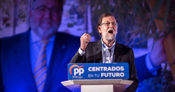 Foto: Mariano Rajoy, esta noche, en Alhaurín de la Torre (Málaga) (EFE).
