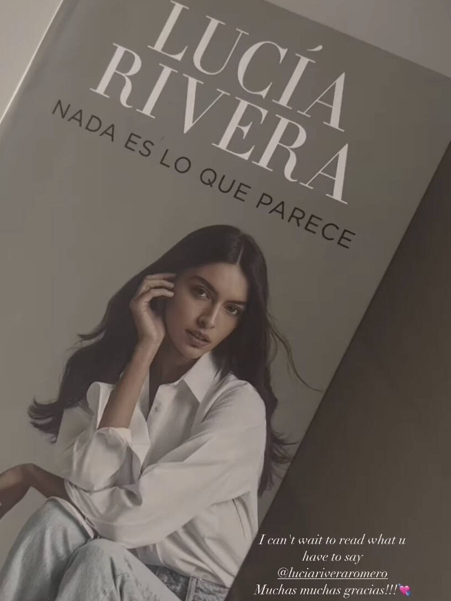 El libro que Lucía ha enviado a Francisca. (Instagram/@franciscac.gomes)