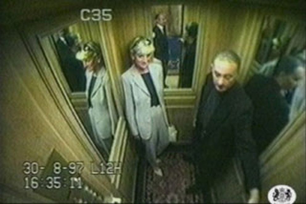 Foto: Un testigo declara que vio "desaparecer" a dos hombres después del accidente de Diana de Gales y Dodi