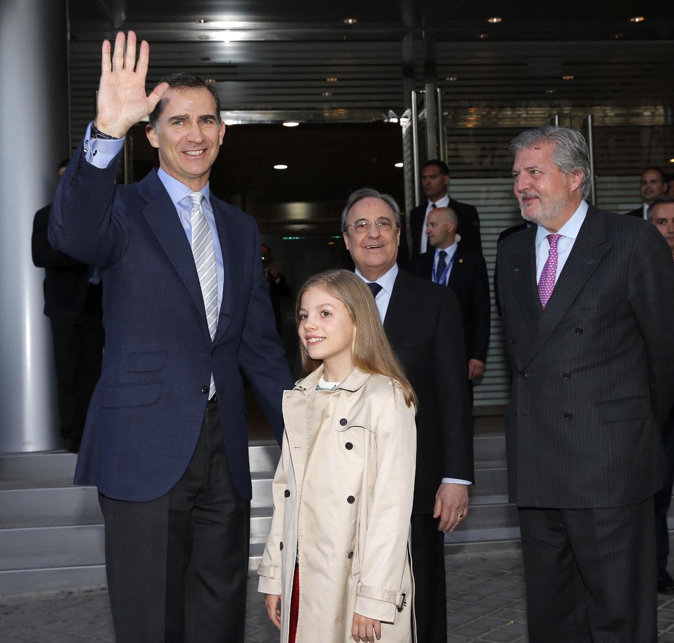 El rey Felipe con Sofía en el Bernabéu. (LP)