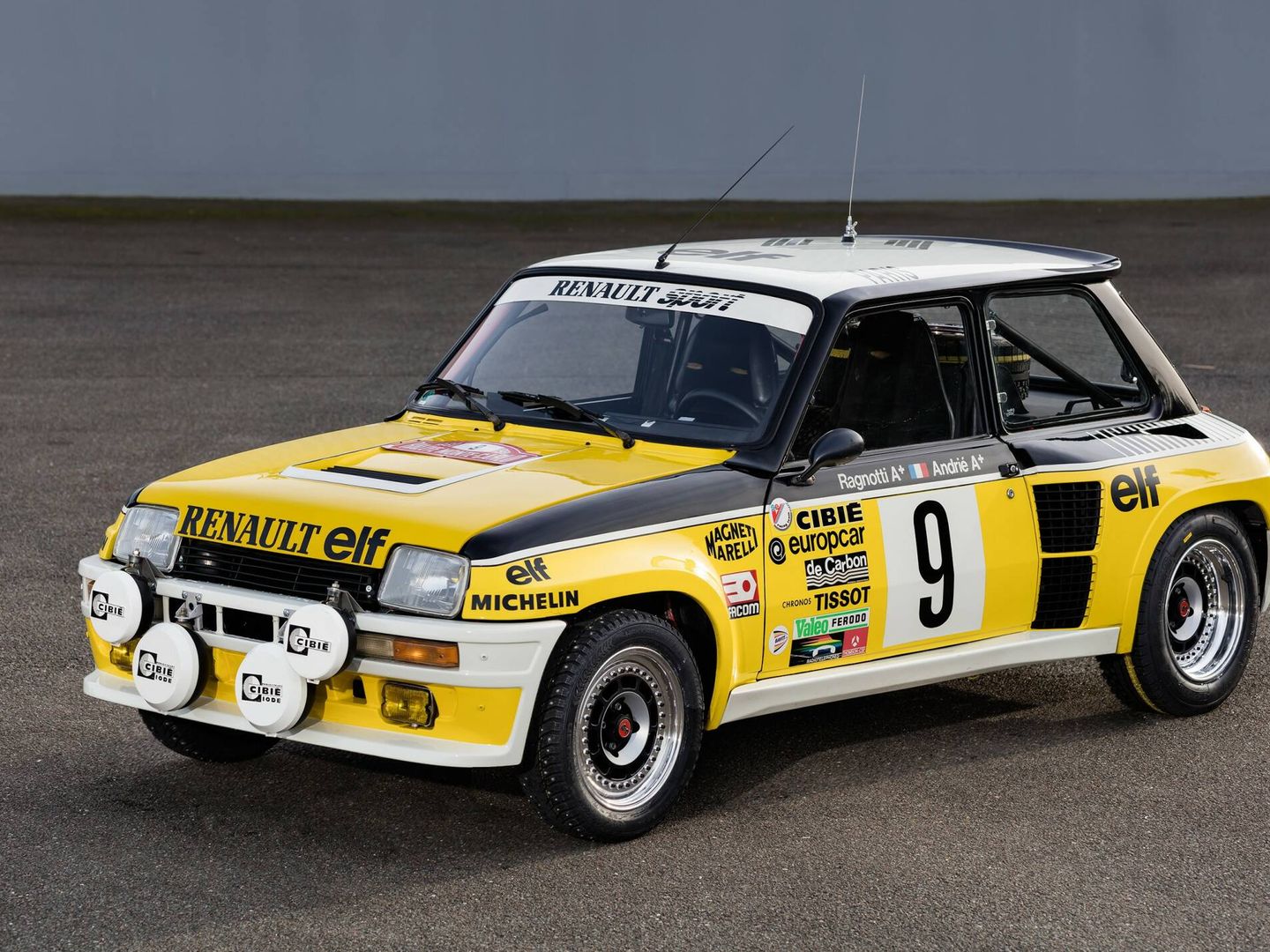 El Renault 5 Turbo 'culo gordo' fue uno de los coches a batir en los rallies de los 80.