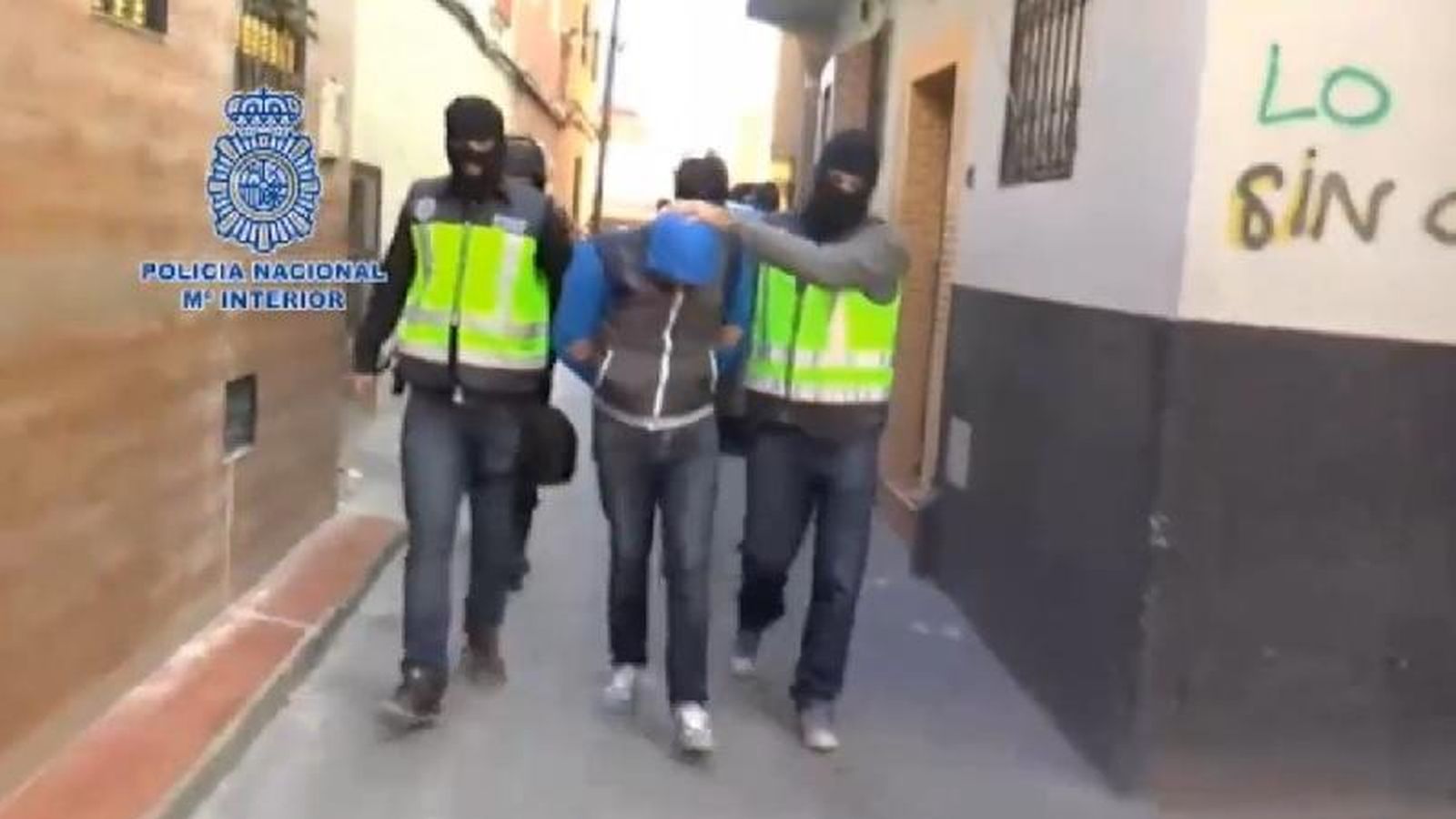 Foto: La Policía nacional centra sus investigaciones en el barrio de El Príncipe en Ceuta (EFE)