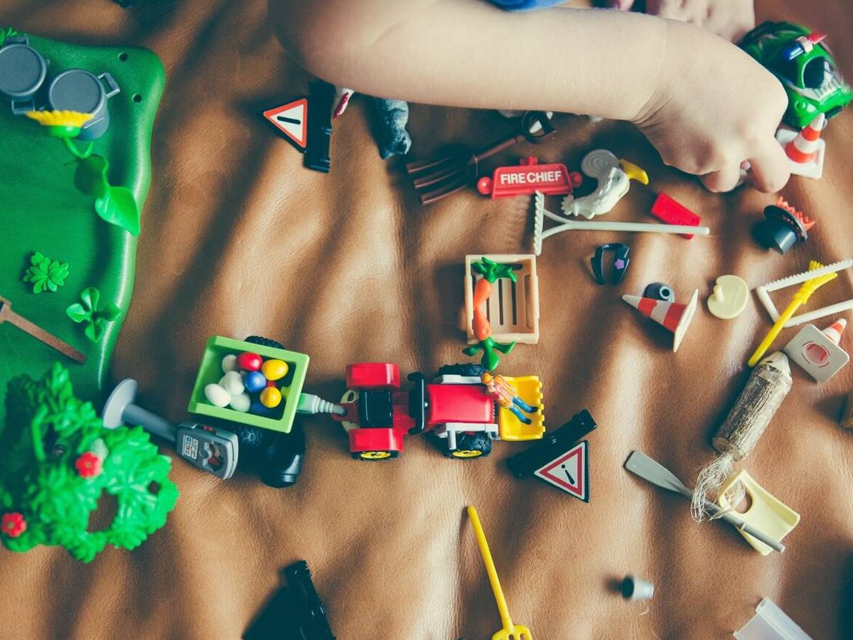 Foto: Cuántos juguetes deben tener nuestros hijos. (Pexels/Markus Spiske)