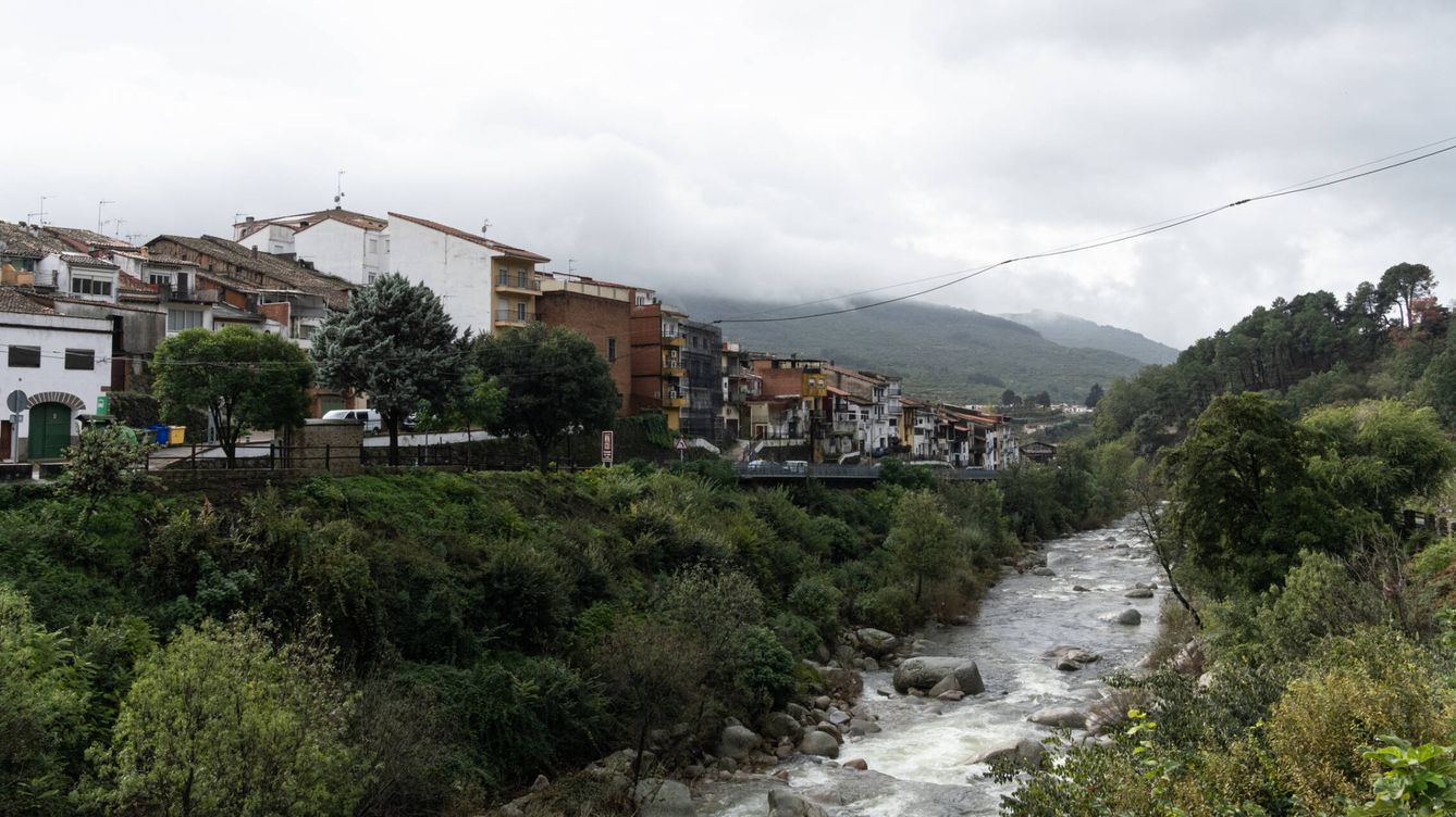 Foto: El río Jerte, a su paso por Cabezuela del Valle. (S. B.)