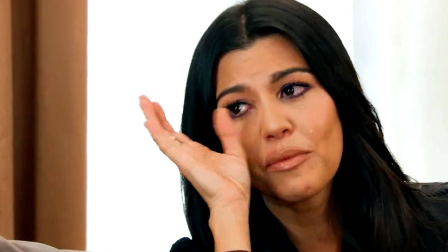 Kourtney Kardashian llorando por su marido. 
