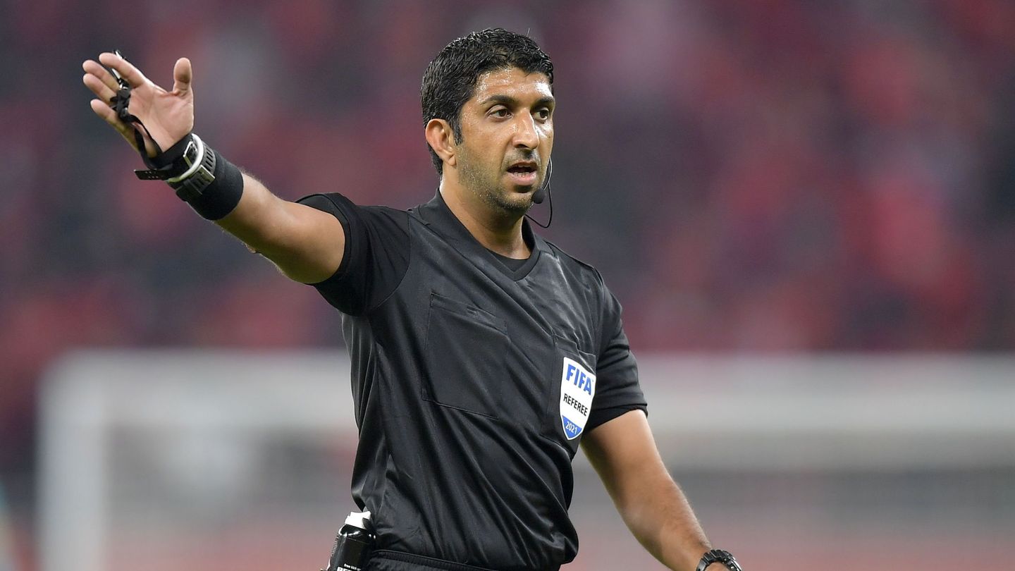Abdulla Mohammed, árbitro árabe encargado de dirigir el España-Costa Rica.