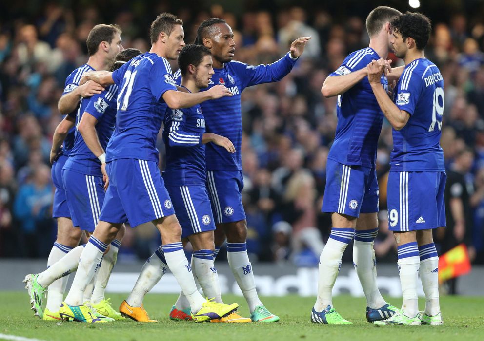 Foto: Los jugadores del Chelsea celebran un gol ante el QPR (Efe).