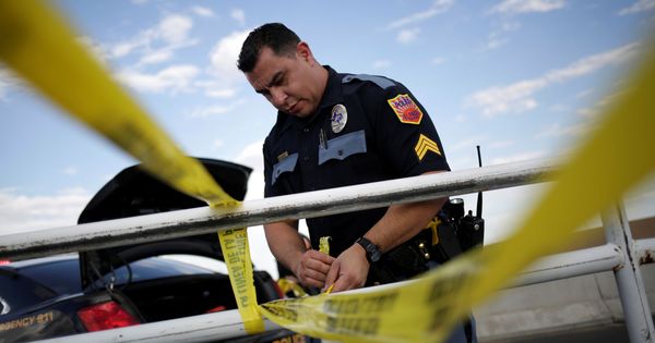 Foto: Un cordón policial tras el tiroteo masivo en El Paso. (Reuters)