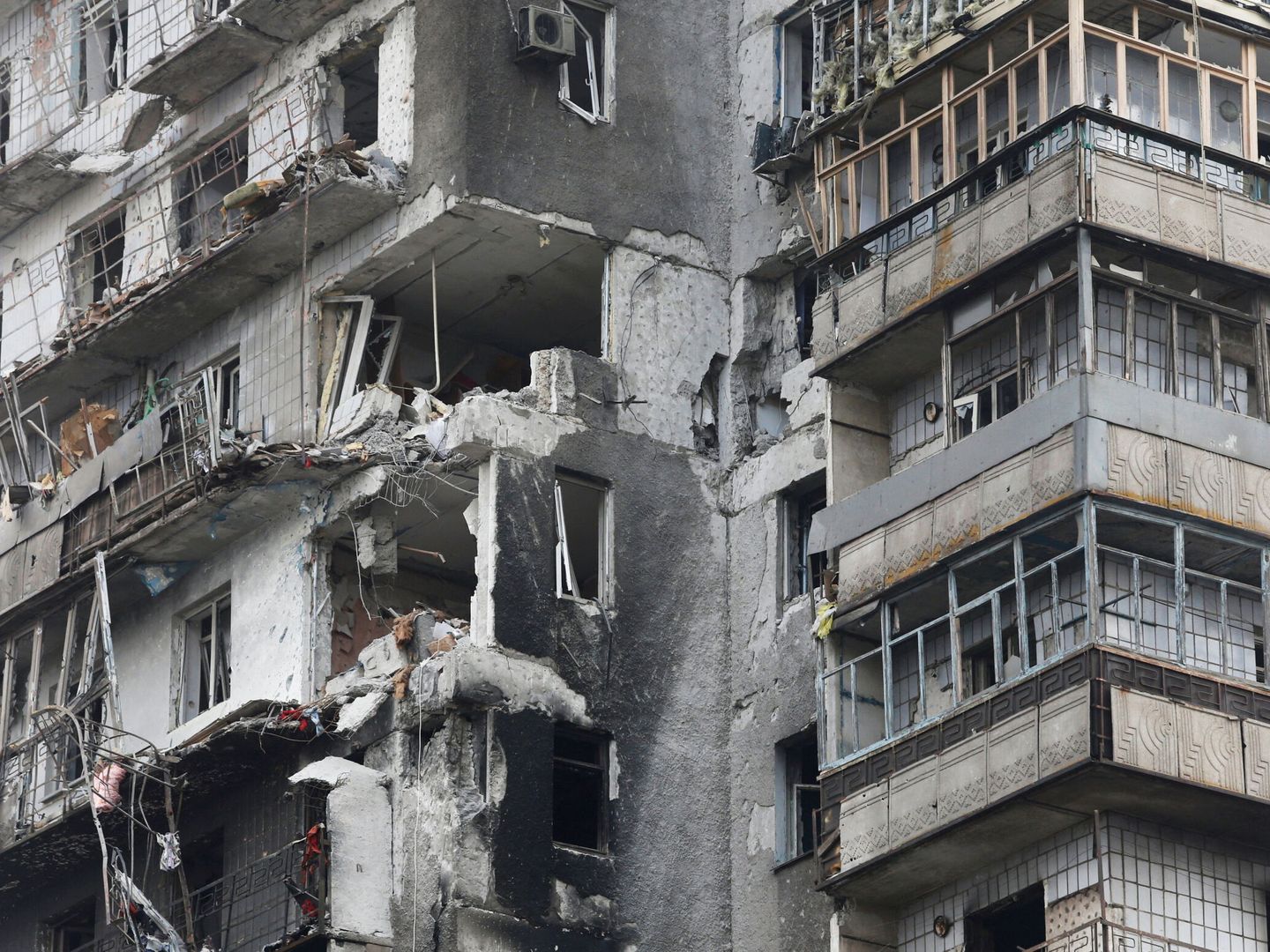 Un edificio destruido en Mariúpol. (Reuters / Alexander Ermochenko)