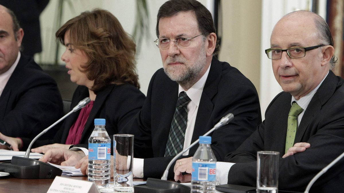 Rajoy quiere librarse de las ataduras de Bruselas y despedir a la 'troika'