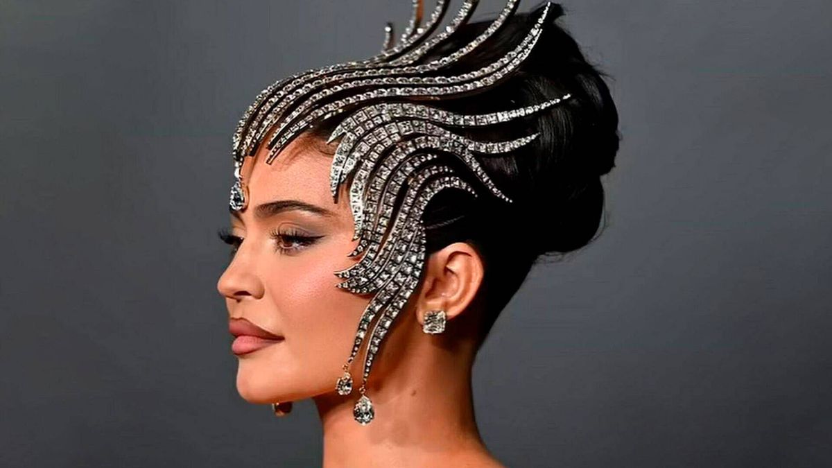 Kylie Jenner, musa inesperada de Thierry Mugler (con corona de diamantes incluida) 