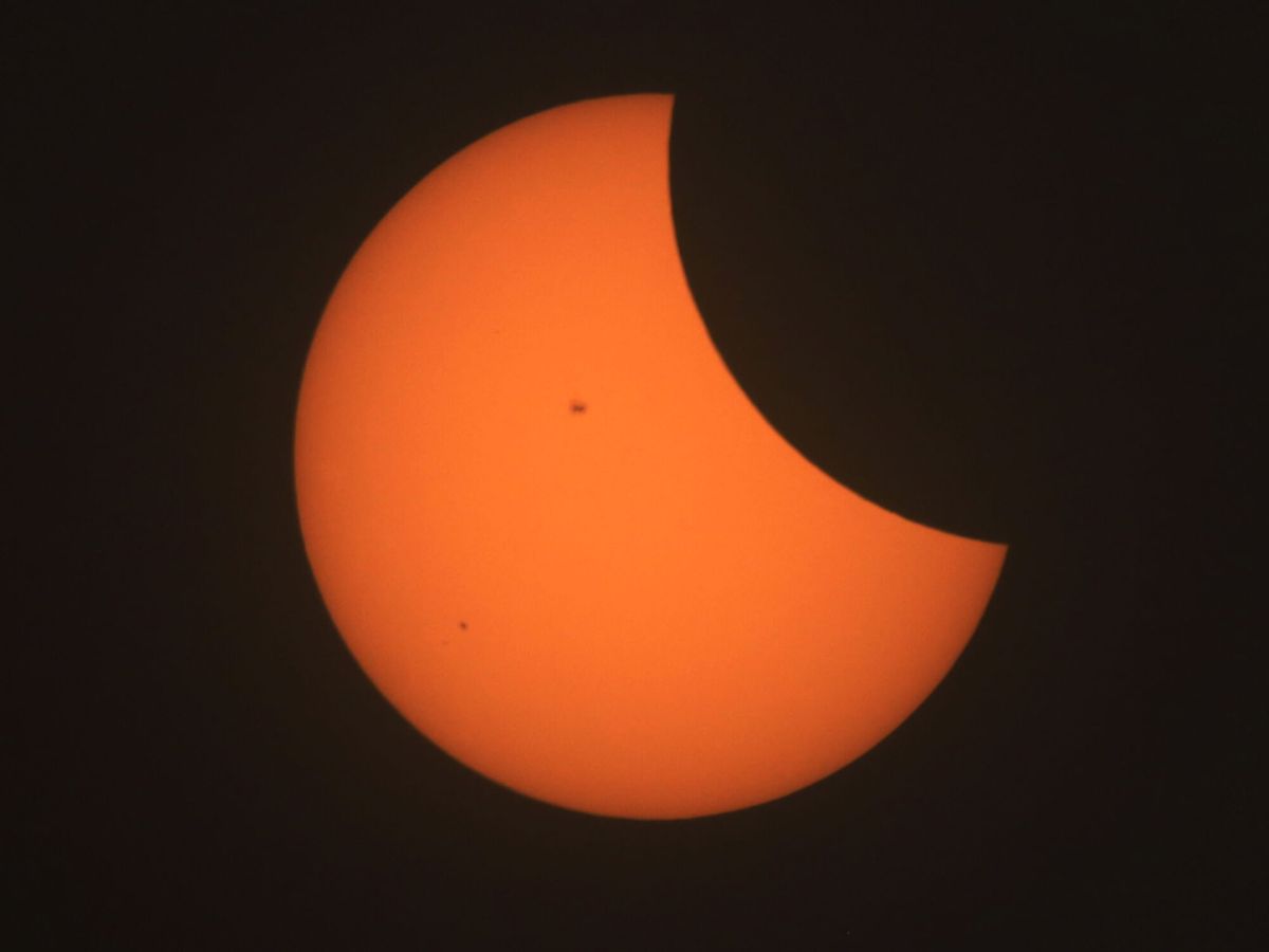 Foto: El eclipse del 8 de abril ha dejado imágenes espectaculares (Europa Press/Luis Barron)