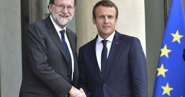 Foto: El presidente francés, Emmanuel Macron, y el español, Mariano Rajoy. (EFE)